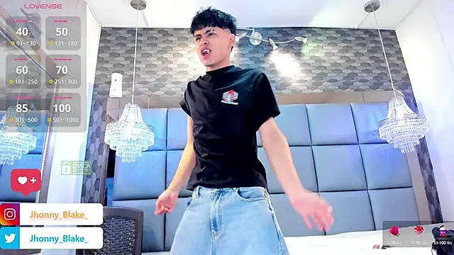 Snapshot of Jhonny-Blake chatting on 03-08-25, 09:08 Jhonny-Blake online show from 03-08-25, 09:08