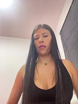 Snapshot of Alanna_atm_ chatting on 12-26-24, 09:58 Alanna atm online show from 12-26-24, 09:58