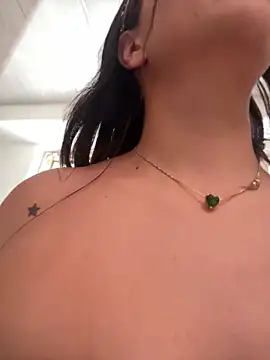 Snapshot of Alanna_atm_ chatting on 02-07-25, 05:51 Alanna atm online show from 02-07-25, 05:51