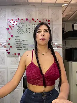 Snapshot of Alanna_atm_ chatting on 02-11-25, 04:13 Alanna atm online show from 02-11-25, 04:13