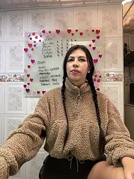 Snapshot of Alanna_atm_ chatting on 02-12-25, 07:13 Alanna atm online show from 02-12-25, 07:13