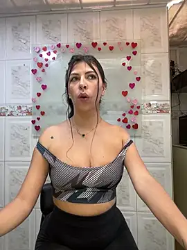 Snapshot of Alanna_atm_ chatting on 02-27-25, 05:26 Alanna atm online show from 02-27-25, 05:26