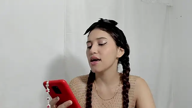 Snapshot of gabriela_duarte1 chatting on 01-05-25, 11:01 gabriela duarte1 online show from 01-05-25, 11:01