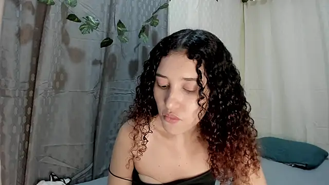 Snapshot of gabriela_duarte1 chatting on 11-15-25, 03:04 gabriela duarte1 online show from 11-15-25, 03:04