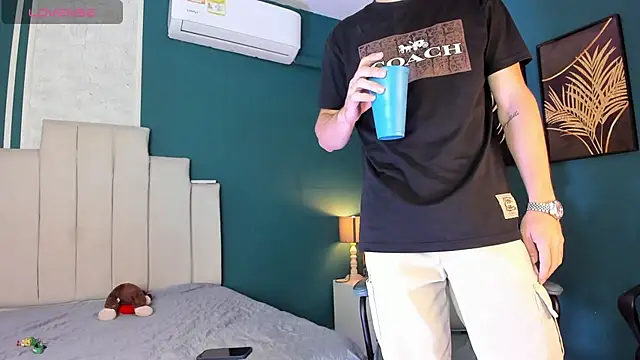 Snapshot of AlessandroDybala chatting on 12-02-25, 12:32 AlessandroDybala online show from 12-02-25, 12:32