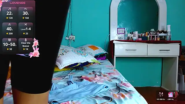 Snapshot of sensitive_brunette chatting on 10-31-25, 07:26 sensitive brunette online show from 10-31-25, 07:26