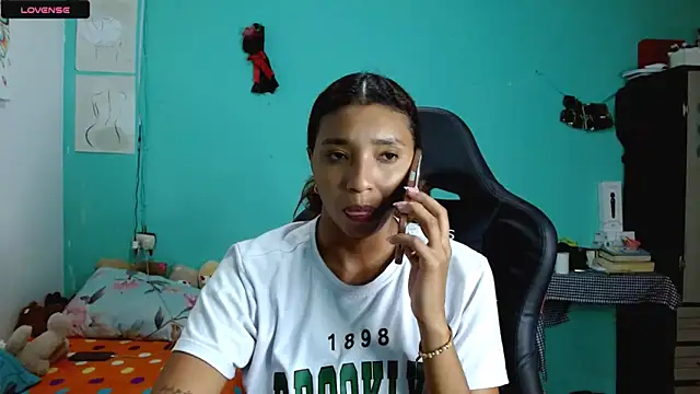 sensitive brunette online show from 02-13-26, 12:50