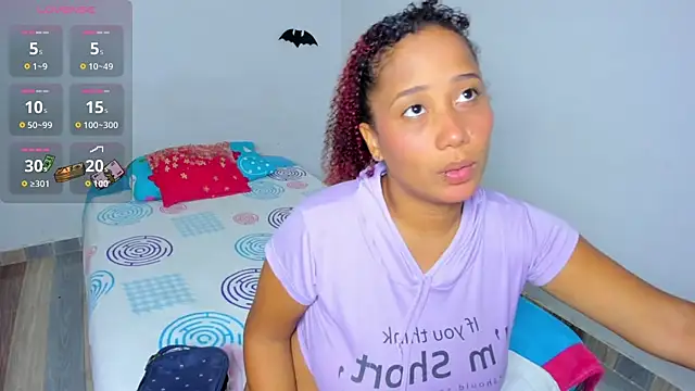 Snapshot of zandra_kiman chatting on 11-20-25, 02:23 zandra kiman online show from 11-20-25, 02:23