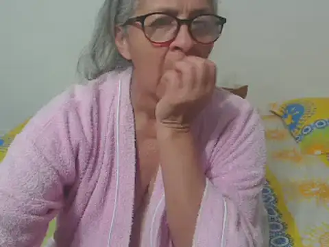 candy mature  online show from 03-12-25, 03:40