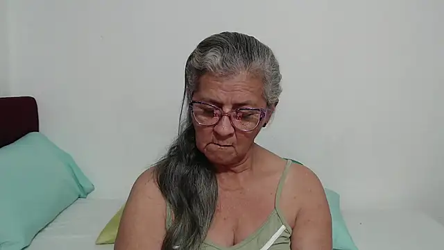 candy mature  online show from 03-25-26, 10:49