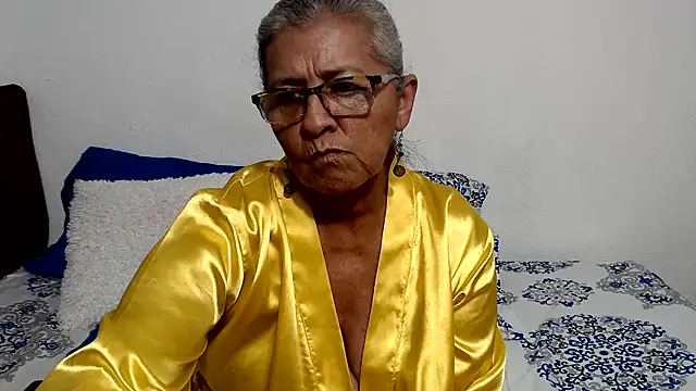 Snapshot of candy_mature_ chatting on 06-03-26, 11:43 candy mature online show from 06-03-26, 11:43