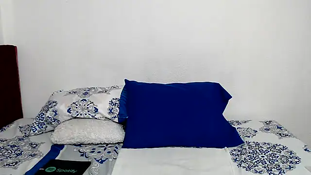 Snapshot of candy_mature_ chatting on 06-15-26, 01:02 candy mature online show from 06-15-26, 01:02