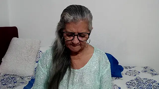 Snapshot of candy_mature_ chatting on 06-20-26, 10:29 candy mature online show from 06-20-26, 10:29