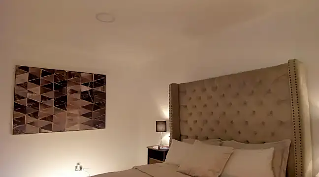 vangie  online show from 02-12-25, 02:56