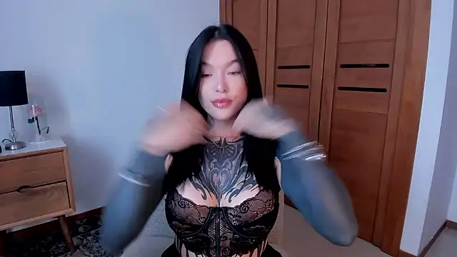 vangie  online show from 01-11-26, 03:17