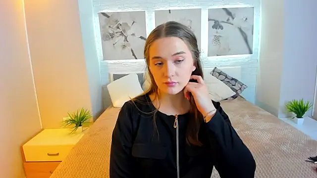 Snapshot of Grand_Vita chatting on 12-20-24, 03:42 Grand Vita online show from 12-20-24, 03:42