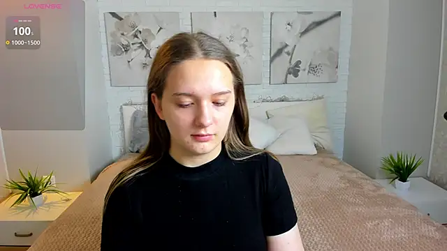 Snapshot of Grand_Vita chatting on 02-07-25, 04:03 Grand Vita online show from 02-07-25, 04:03