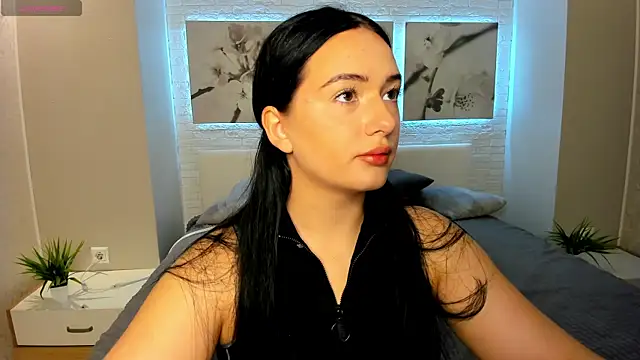 Snapshot of Grand_Vita chatting on 09-21-25, 10:06 Grand Vita online show from 09-21-25, 10:06