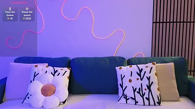 Ester Hill online show from 02-27-25, 09:25