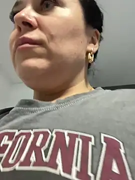 CuteNata online show from 01-14-25, 02:43