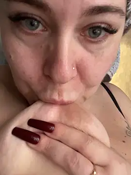 CuteNata online show from 02-06-25, 07:24