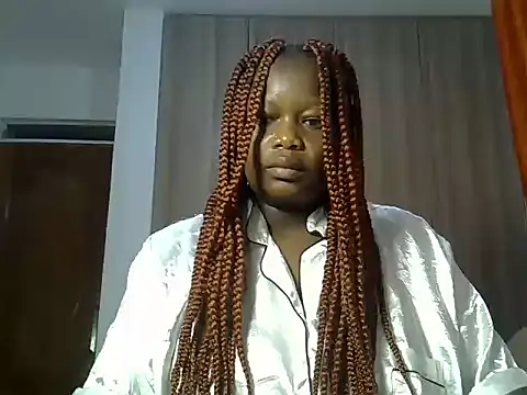 Snapshot of freaky_juicy chatting on 10-17-25, 06:05 freaky juicy online show from 10-17-25, 06:05