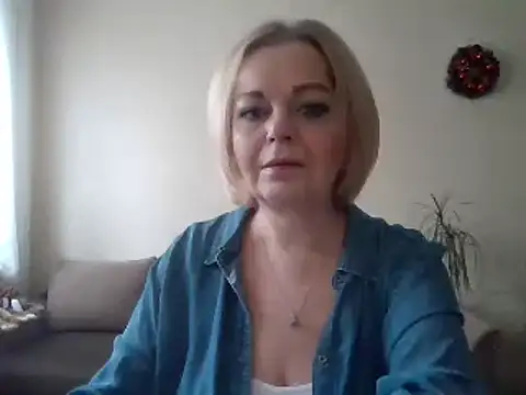 Snapshot of SofiyaPetrova chatting on 01-14-25, 10:27 SofiyaPetrova online show from 01-14-25, 10:27