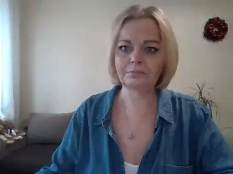 Snapshot of SofiyaPetrova chatting on 01-14-25, 02:00 SofiyaPetrova online show from 01-14-25, 02:00