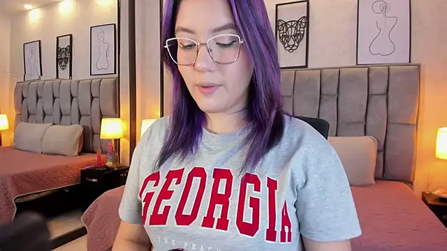 Snapshot of sweet--emily chatting on 02-06-25, 03:48 sweet--emily online show from 02-06-25, 03:48