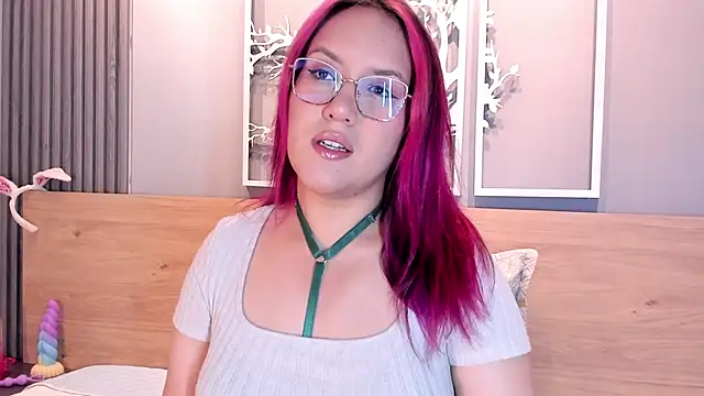 Snapshot of sweet--emily chatting on 11-14-25, 03:49 sweet--emily online show from 11-14-25, 03:49