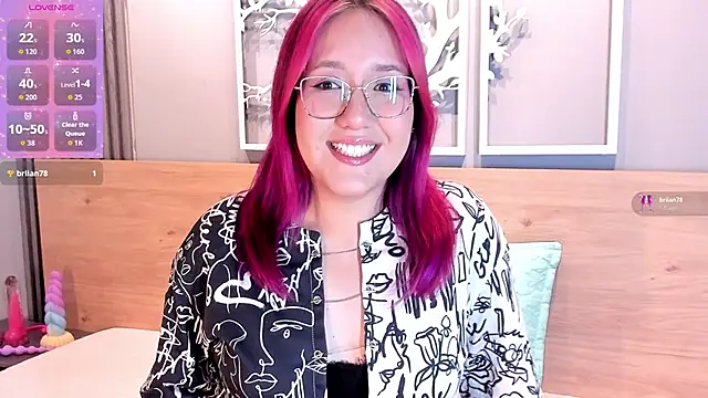 Snapshot of sweet--emily chatting on 11-16-25, 05:02 sweet--emily online show from 11-16-25, 05:02