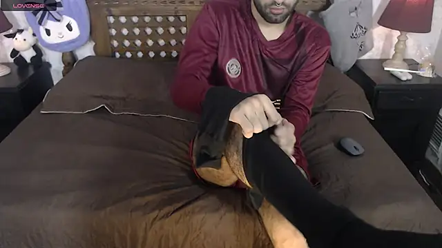 Snapshot of MilanZaire chatting on 03-12-25, 11:12 MilanZaire online show from 03-12-25, 11:12