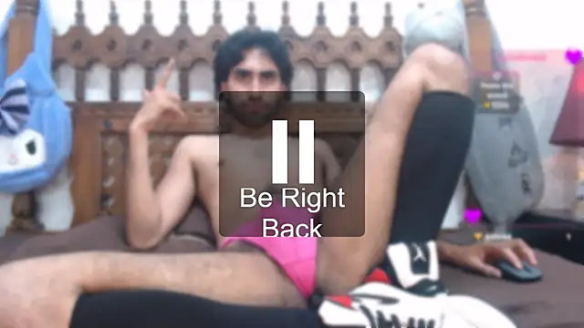 Snapshot of MilanZaire chatting on 03-13-25, 05:22 MilanZaire online show from 03-13-25, 05:22