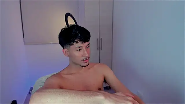 Snapshot of dimitri_targaryen chatting on 12-03-24, 02:25 dimitri targaryen online show from 12-03-24, 02:25