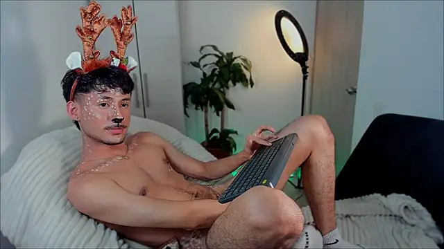 Snapshot of dimitri_targaryen chatting on 12-23-24, 06:44 dimitri targaryen online show from 12-23-24, 06:44