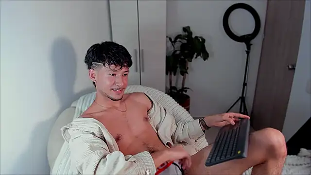 Snapshot of dimitri_targaryen chatting on 01-06-25, 07:31 dimitri targaryen online show from 01-06-25, 07:31