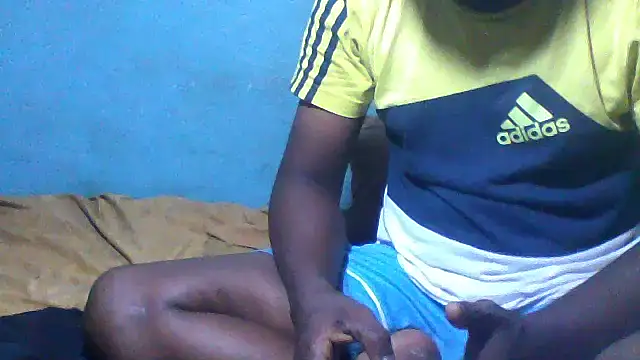 Snapshot of little__joy chatting on 05-11-26, 04:15 little joy online show from 05-11-26, 04:15