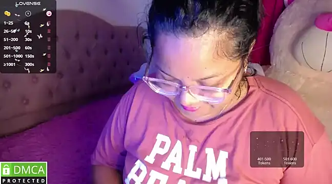 Snapshot of KittyHot20 chatting on 02-06-25, 11:04 KittyHot20 online show from 02-06-25, 11:04