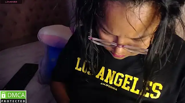 Snapshot of KittyHot20 chatting on 02-25-25, 01:09 KittyHot20 online show from 02-25-25, 01:09