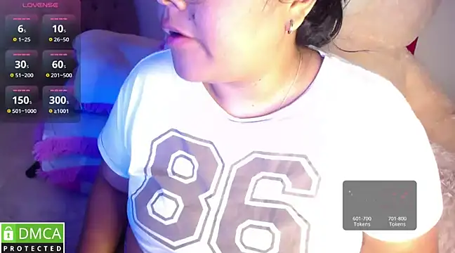 Snapshot of KittyHot20 chatting on 02-28-25, 04:10 KittyHot20 online show from 02-28-25, 04:10