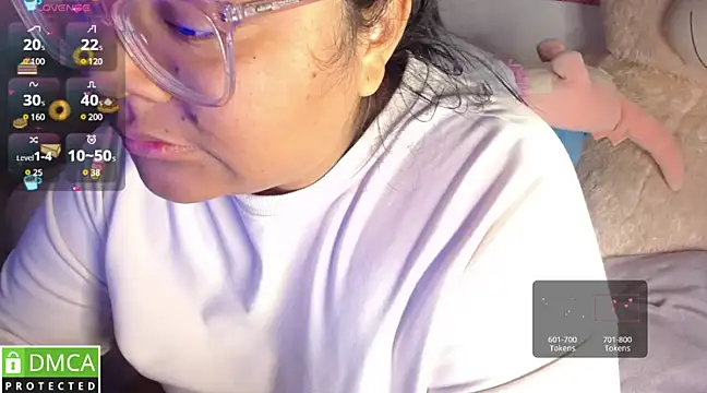 Snapshot of KittyHot20 chatting on 03-07-25, 12:58 KittyHot20 online show from 03-07-25, 12:58