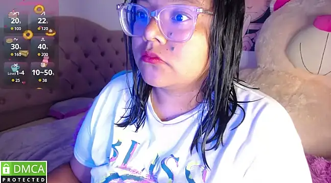 Snapshot of KittyHot20 chatting on 03-14-25, 10:18 KittyHot20 online show from 03-14-25, 10:18