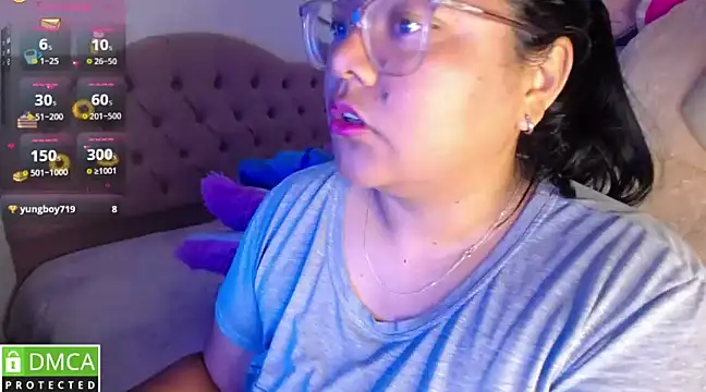 Snapshot of KittyHot20 chatting on 03-16-25, 12:44 KittyHot20 online show from 03-16-25, 12:44