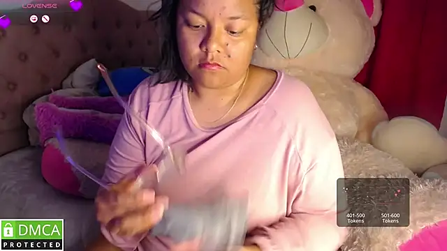 Snapshot of KittyHot20 chatting on 09-15-25, 03:06 KittyHot20 online show from 09-15-25, 03:06