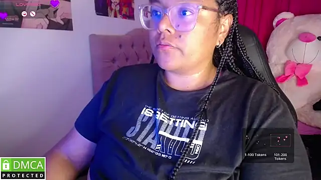 Snapshot of KittyHot20 chatting on 10-20-25, 08:53 KittyHot20 online show from 10-20-25, 08:53