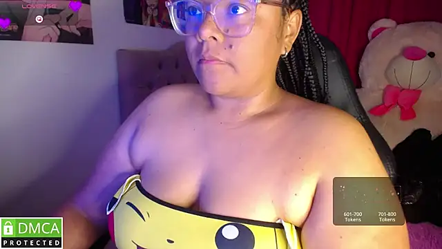 Snapshot of KittyHot20 chatting on 10-21-25, 10:54 KittyHot20 online show from 10-21-25, 10:54