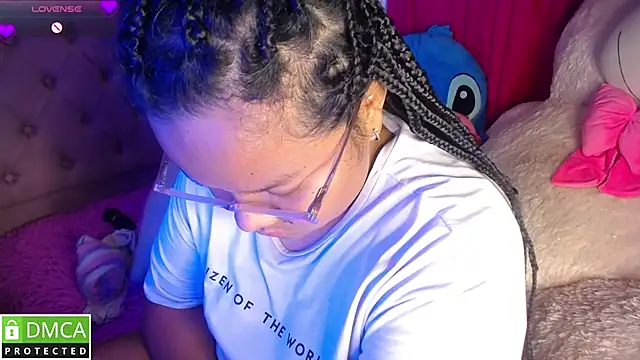 Snapshot of KittyHot20 chatting on 10-28-25, 11:07 KittyHot20 online show from 10-28-25, 11:07