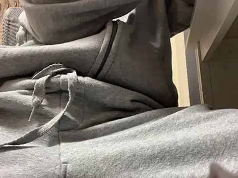 Snapshot of lkun9 chatting on 12-14-24, 05:51 lkun9 online show from 12-14-24, 05:51