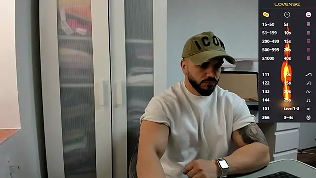 supermanboy94 online show from 03-11-26, 06:30