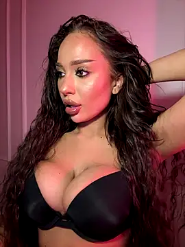 Snapshot of CardiSweetBaby chatting on 11-14-25, 02:27 CardiSweetBaby online show from 11-14-25, 02:27